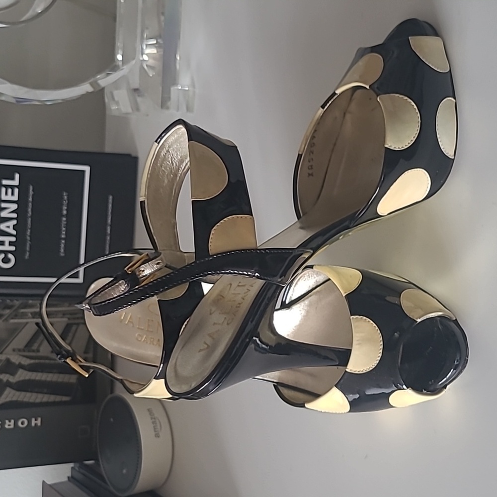VALENTINO GARAVANI Polka Dot Sandals - Picture 10 of 10